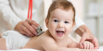 Tiêm vitamin k cho trẻ sơ sinh có quan trọng không?