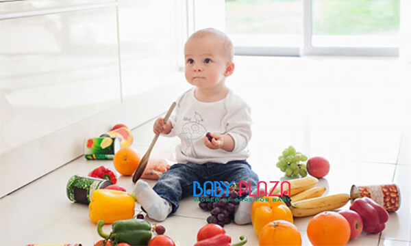 cho bé 5 tháng tuổi ăn rau được không