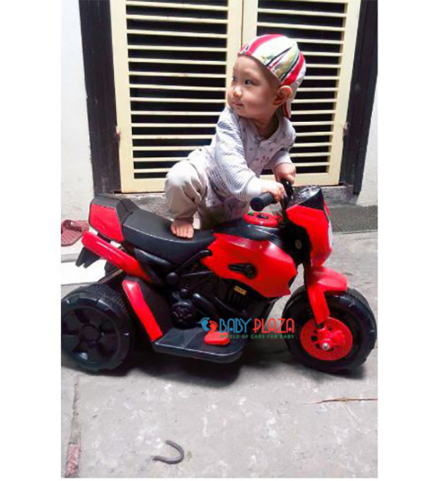 xe máy điện cho bé 2 tuổi là mẫu nào